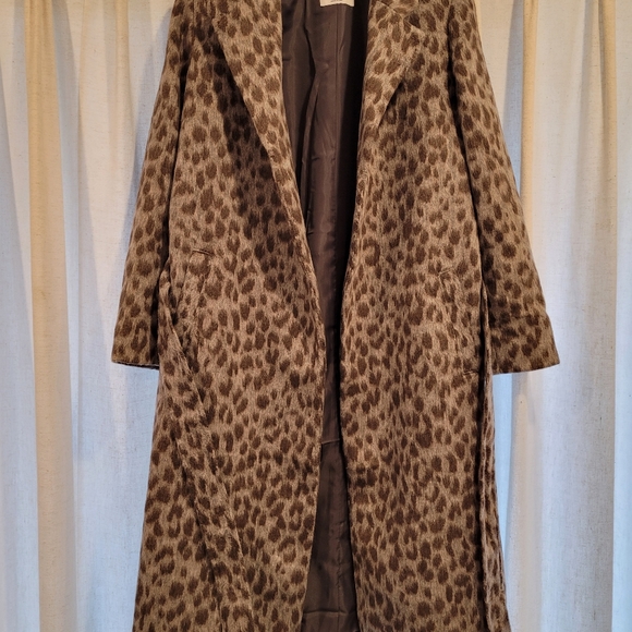 Oversized Soft-Brushed Leopard-Print Tie-Belt Coat - Picture 3 of 10